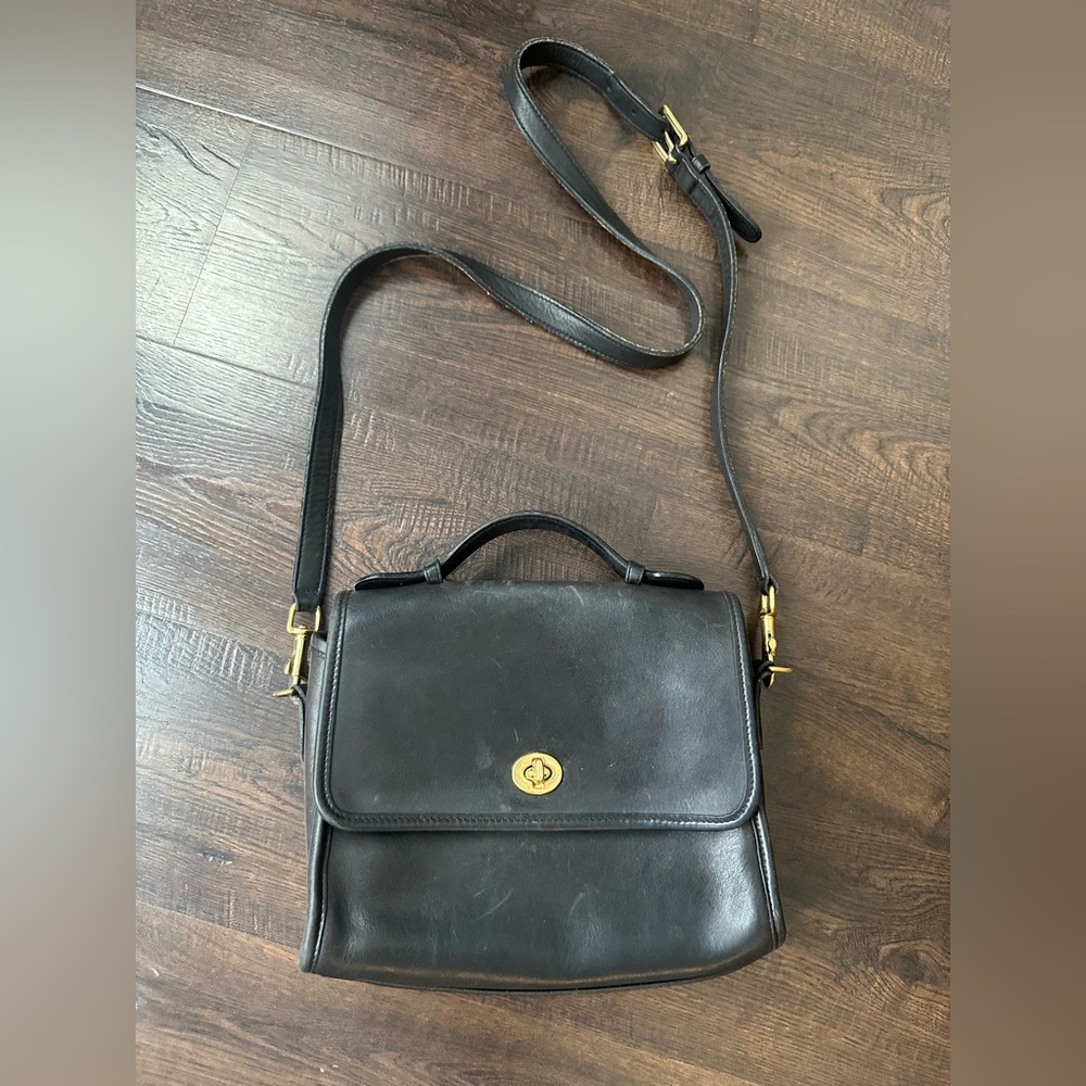 Vintage Coach Court Leather Bag